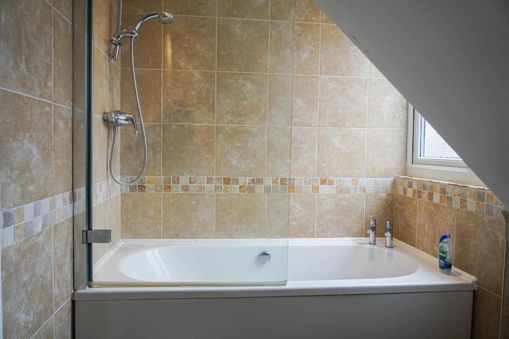 Large 4-Bed House For Up To 7 Guests W 2X Parking Villa Oxford Dış mekan fotoğraf