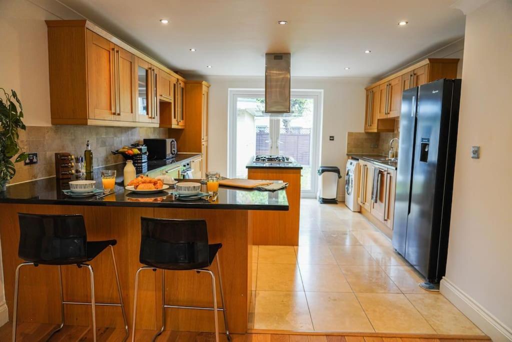 Large 4-Bed House For Up To 7 Guests W 2X Parking Villa Oxford Dış mekan fotoğraf