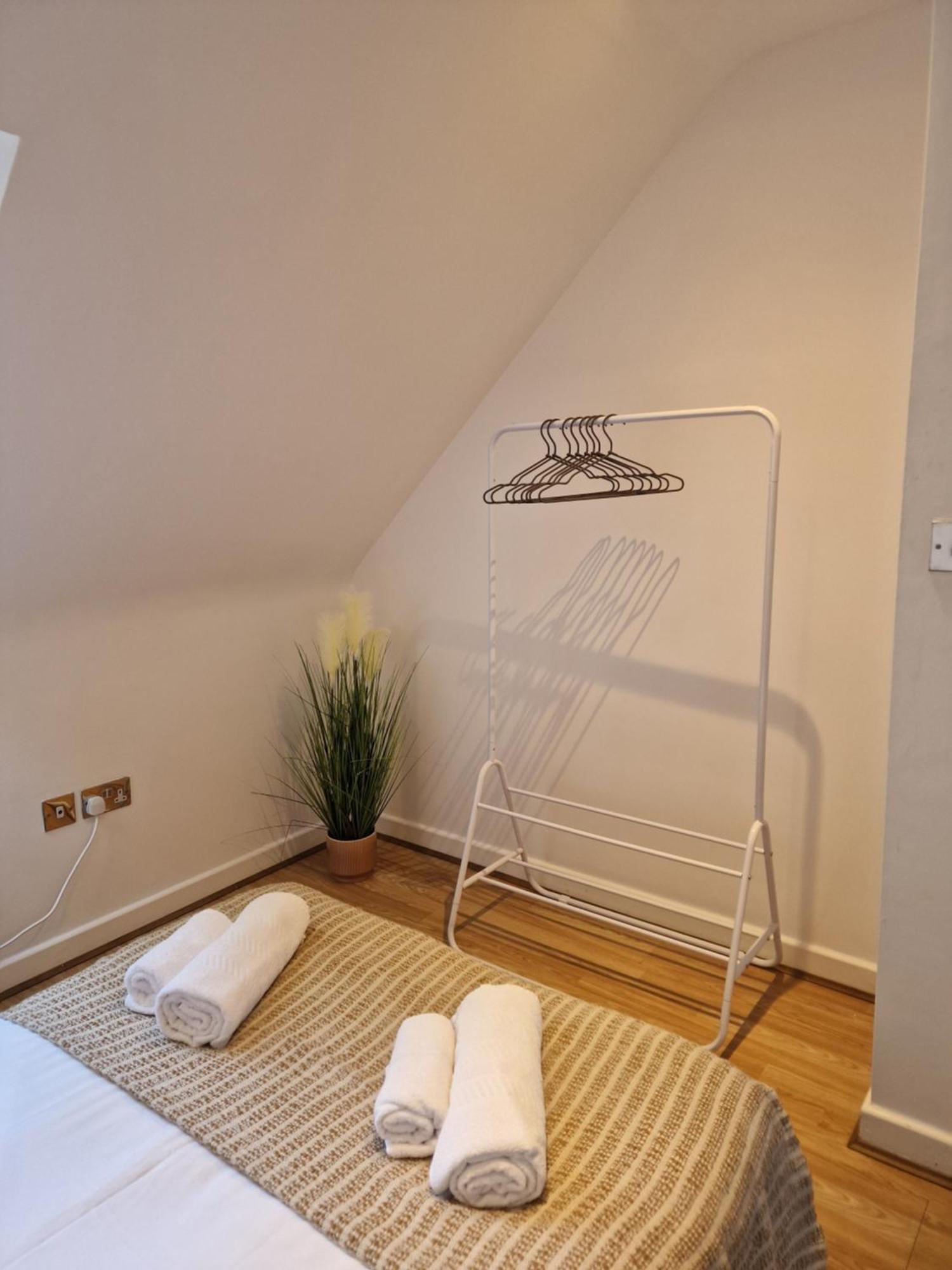 Large 4-Bed House For Up To 7 Guests W 2X Parking Villa Oxford Dış mekan fotoğraf